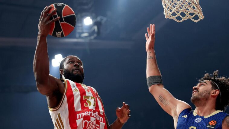 Tek prošlo mesec dana, a Zvezda već mora! Evo gde možete gledati meč Zvezde i Makabija! Šta kažu kvote? Tek prošlo mesec dana, a Zvezda već mora! Evo gde možete gledati meč Zvezde i Makabija! Šta kažu kvote?